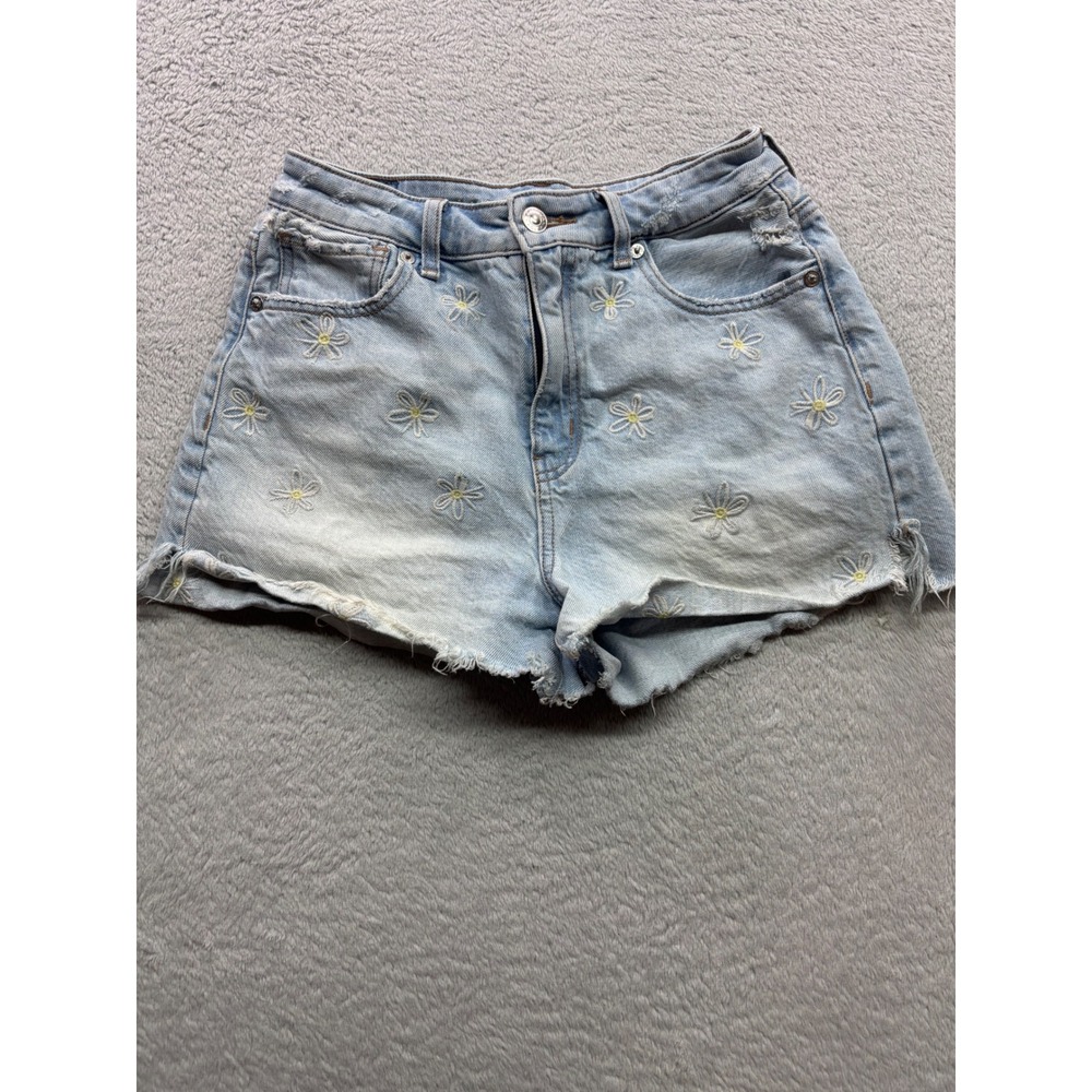 American Eagle Women 2 Light Wash Daisy Embroidered Raw Hem Denim Shorts